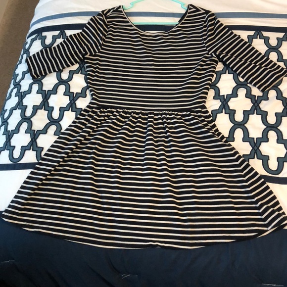 Dresses & Skirts - Black and White Dress